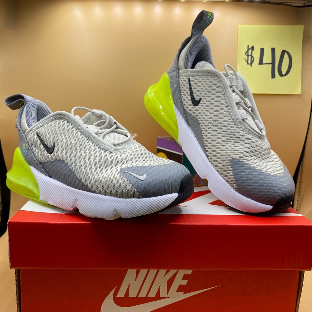 Nike Air Max 270 9C $40